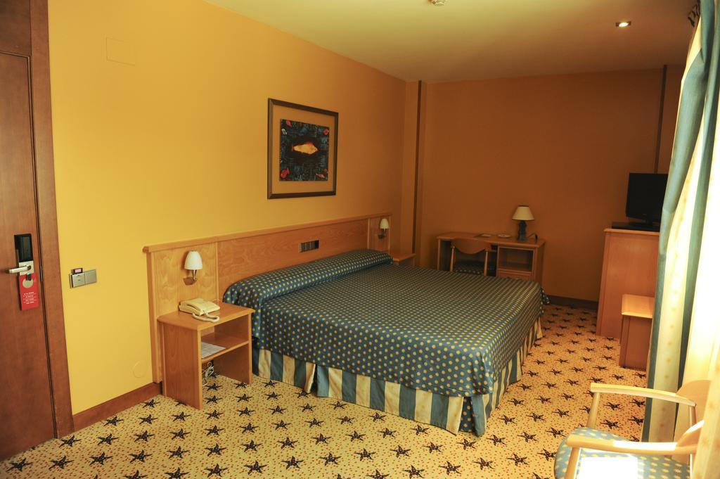 Hotel Estrella Norte Isla Plana Rum bild